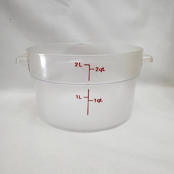 6 Count 1 Lid Cambro RFSCW2135 Camwear 2 qt. Round Food Storage Containers - Picture 4 of 7